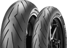 Nahaufnahme der Lauffläche Pirelli Diablo Rosso III 240/45ZR17 (82 W) Rear TL M/C