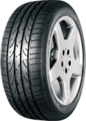 Nahaufnahme der Lauffläche Bridgestone RE050 255/40 R19 (100 Y) XL, FR, MO