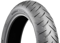 Nahaufnahme der Lauffläche Bridgestone Battlax Scooter SC2 120/70 R14 55 H Front TL