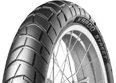 Nahaufnahme der Lauffläche Metzeler Karoo Street 120/70 R19 60 V Front TL M/C M+S