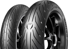 Nahaufnahme der Lauffläche Pirelli Angel GT II 150/70ZR17 (69 W) Rear TL M/C