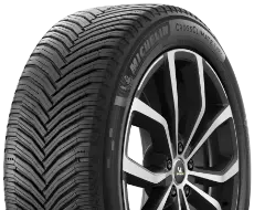 Nahaufnahme der Lauffläche Michelin CrossClimate 2 SUV