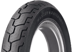 Nahaufnahme der Lauffläche Dunlop D402 MT90 B16 72 H Front TL