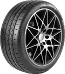 Nahaufnahme der Lauffläche Sonix PRIME UHP 8 235/55 R17 103 W ZR