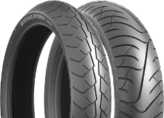 Nahaufnahme der Lauffläche Bridgestone BT 020 120/70 B17 58 V Front TL M/C M
