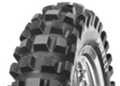 Nahaufnahme der Lauffläche Pirelli MT 16 Garacross 120/100-18 (59 )Rear TT NHS