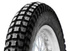Nahaufnahme der Lauffläche Pirelli MT 43 Pro Trial 2.75-21 45 P Front TL M/C