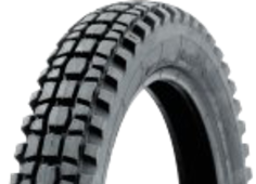 Nahaufnahme der Lauffläche Heidenau K37 4.00-19 71 P Rear TT M/C Snow-Tex M+S